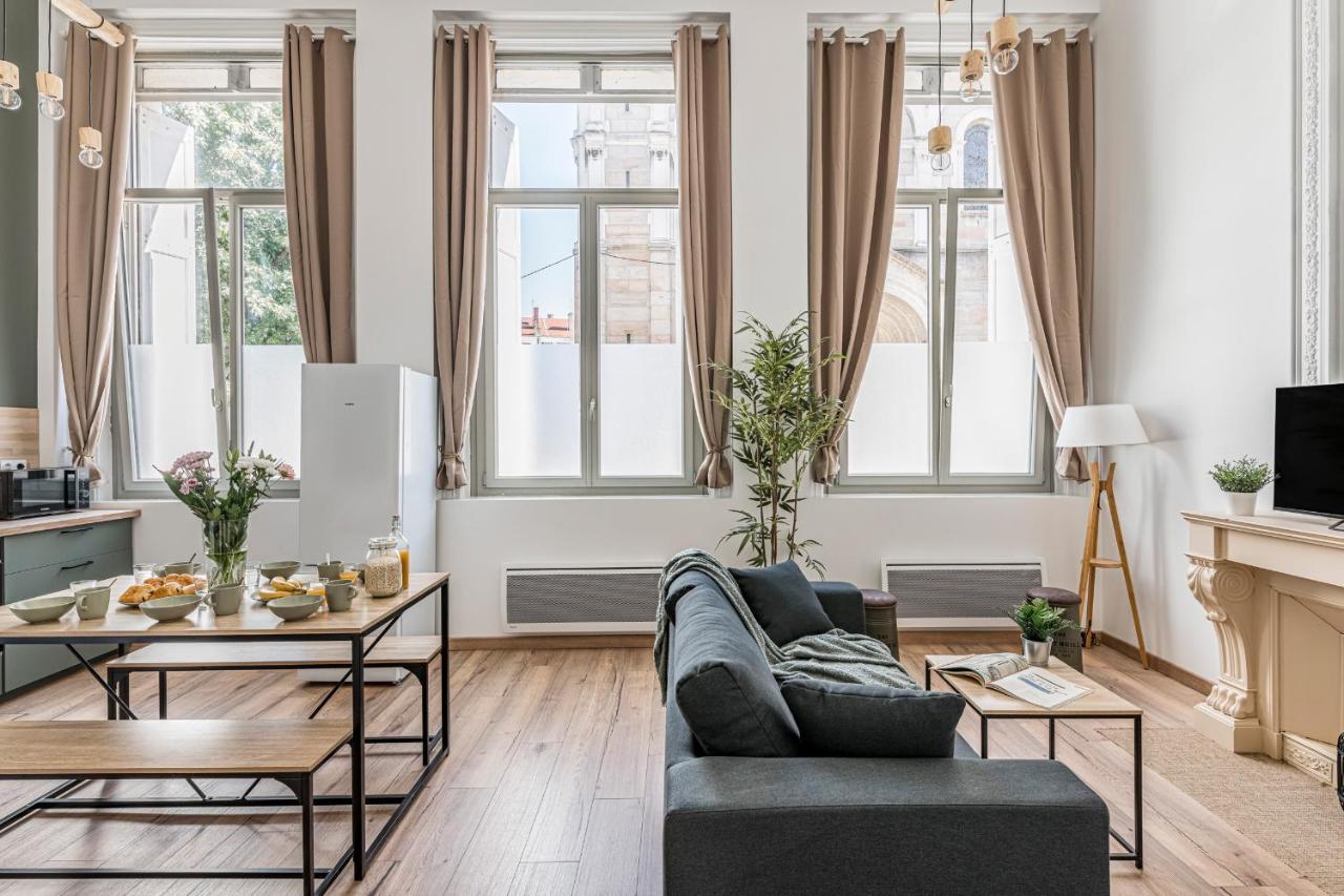 Charmant & Spacieux Appartement En Coeur De Ville Saint-Etienne  Exterior foto